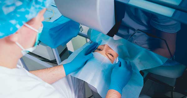 Cirugía oftalmológica avanzada en Consultorios de Ojos Castillo